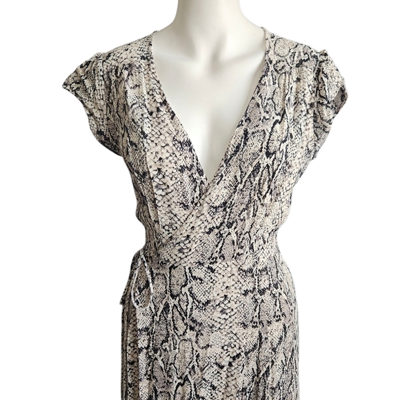 Reformation Carina Wrap Midi Rattlesnake Print Dress Size Large - Picture 4 of 11